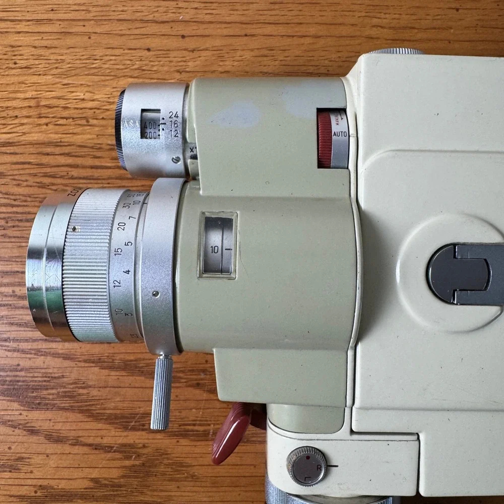 Vintage Minolta Zoom 8‎ Millimeter Movie Camera Used Leather Case Untested